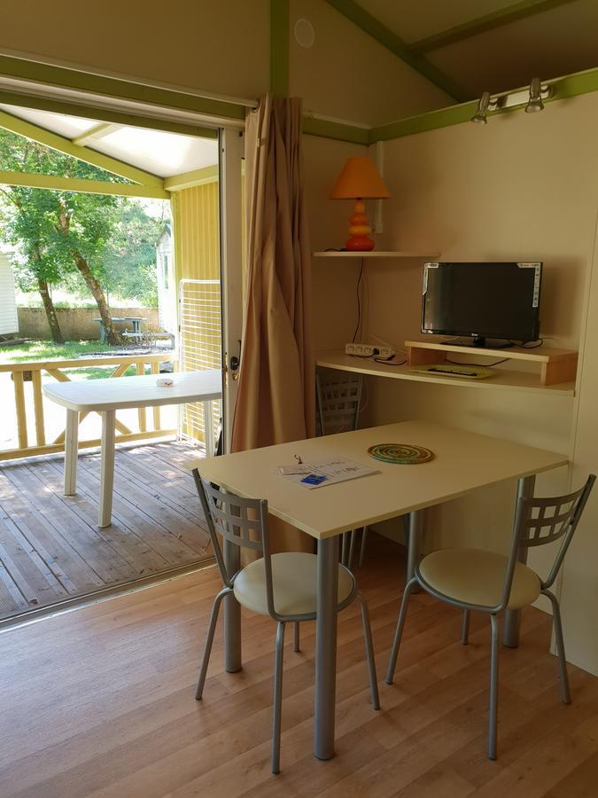 Camping Le Pesquier Hotel Castellane Bagian luar foto